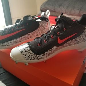 Brand new Nike baseball cleats size 15